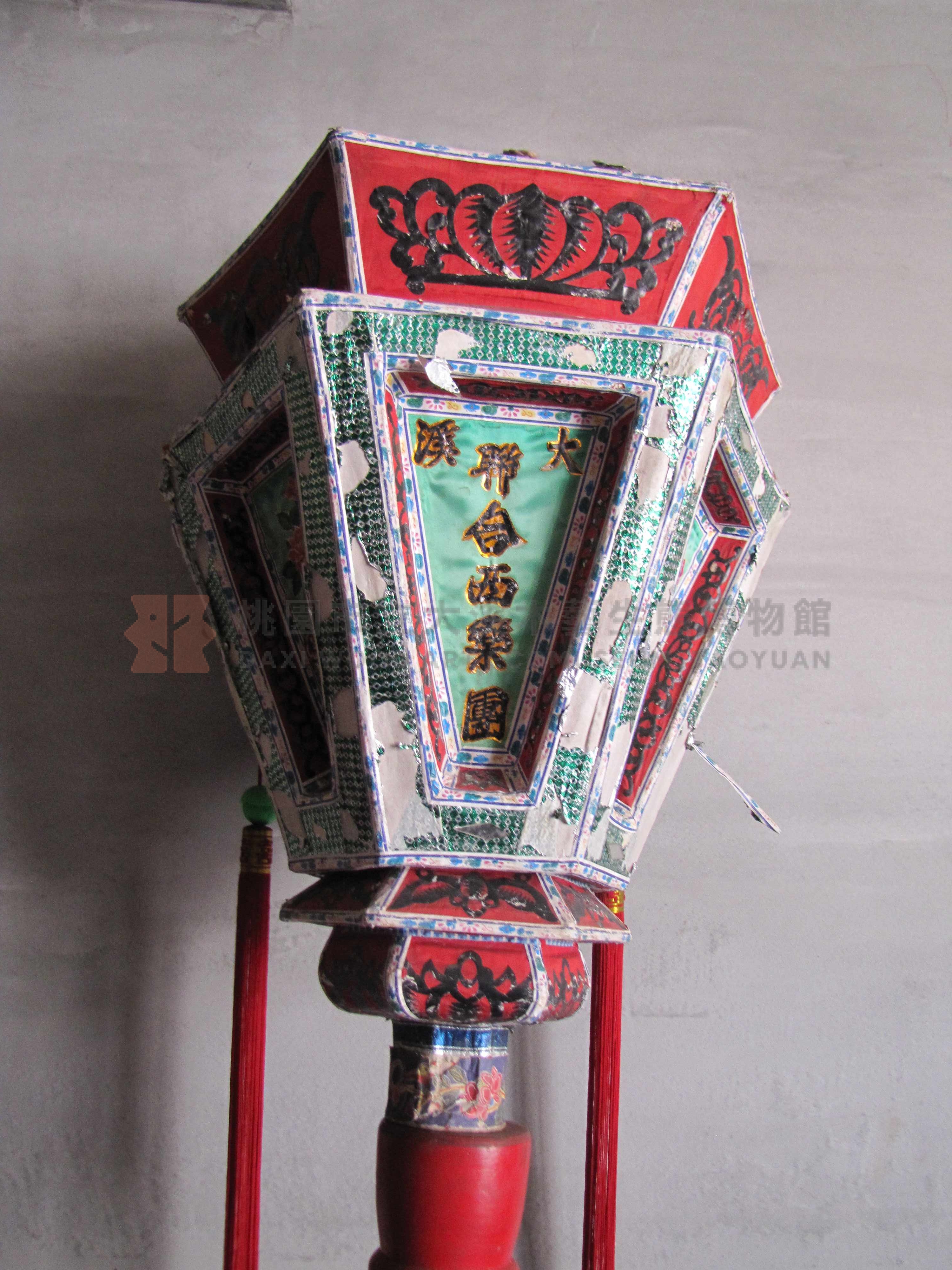 聯合西樂隊燈凸 主題的圖片縮圖第4張