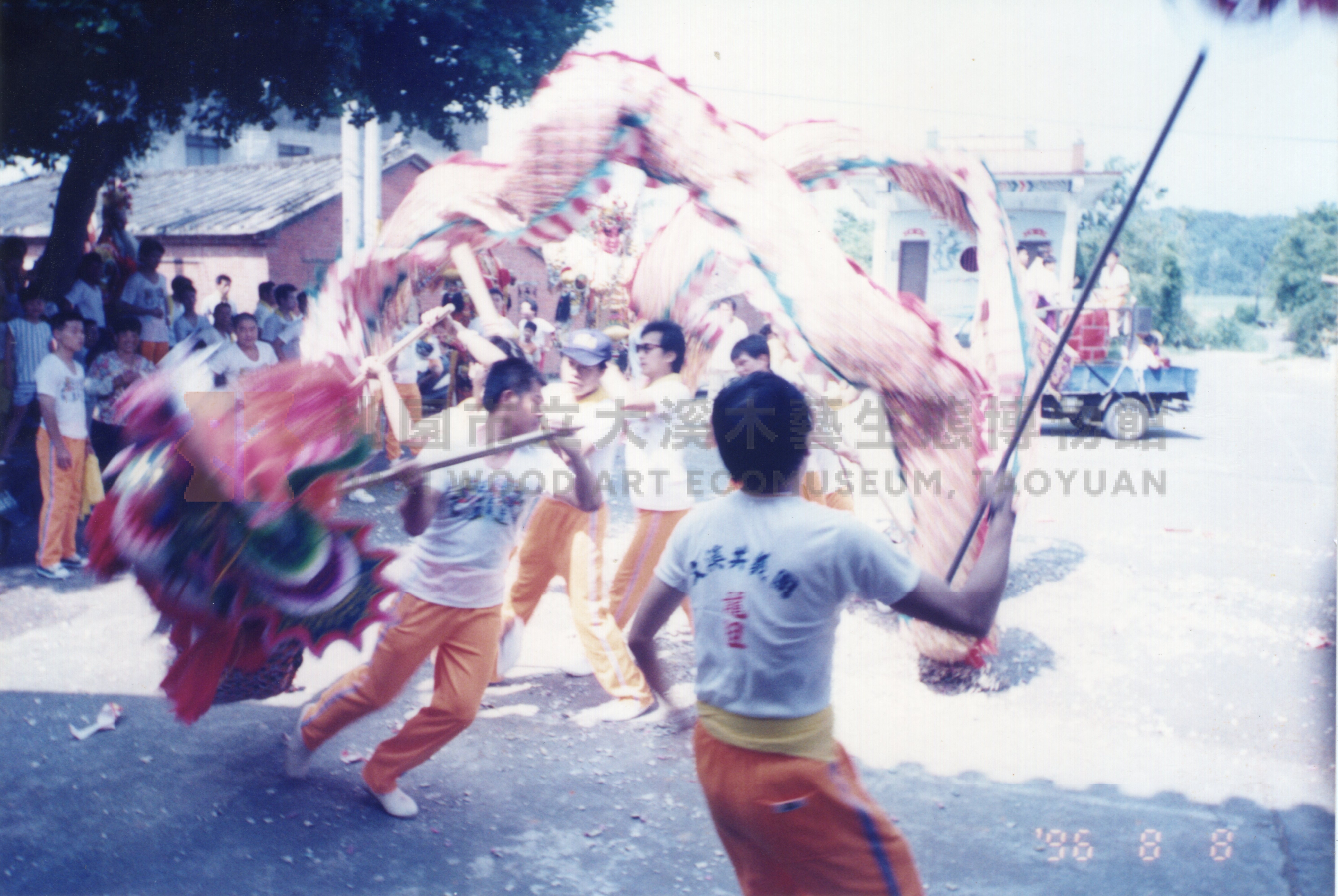 大溪共義團表演舞龍主題的圖片縮圖第2張